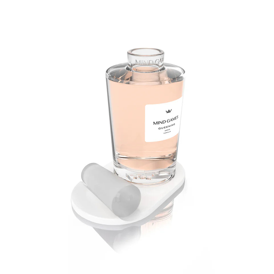 Queening Crystal Decanter Set By Mind Games