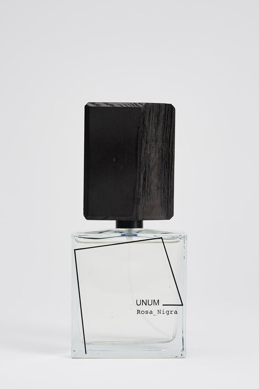 Unum Rosa Anitra by Filippo Sorcinelli